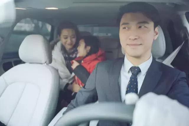 白龙跨境,港澳通行证去到港口才发现过期