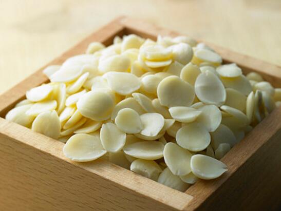 解表药之麻黄——用药经验分享：发汗平喘宜麻黄，利尿消肿功效强；外感风寒身无汗，痹痛咳喘水肿良