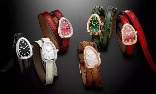 积家翻转系列背面刻字,积家翻转龙年