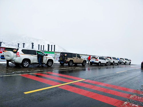 川藏线自驾游租车还是自己开车,租车走川藏线一般要花费多少钱