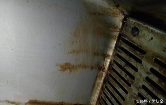 做美食，吃油的就是油烟机了！自制清洁剂吧，省钱省力，擦的好干净