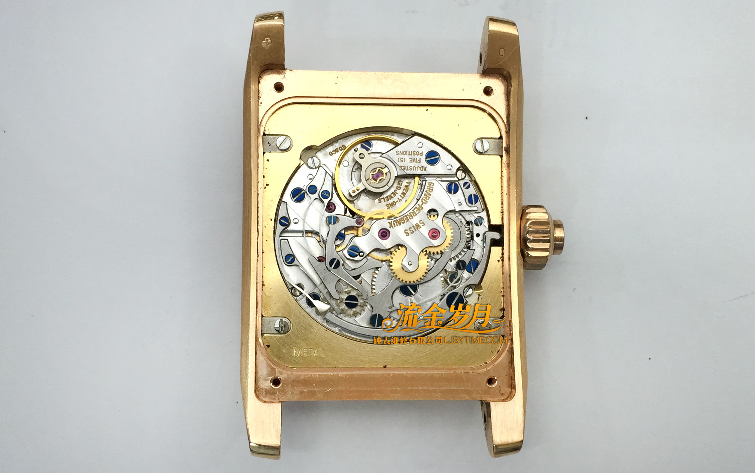 手表进水导致停走,不及时洗油真的很伤!把芯生锈断掉要换,机芯满是锈迹~看芝柏单按钮计时洗油后焕然一新