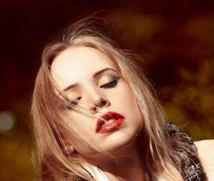 如何正确判断嘴巴苦是什么原因,嘴巴苦是什么原因导致的怎么解决