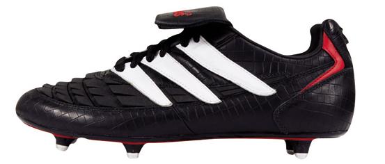 阿迪达斯足球鞋为什么很强,阿迪达斯纪念足球鞋