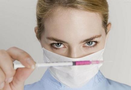 白癜风患者免疫力低下吃什么,身体免疫力强了白癜风会不会自愈