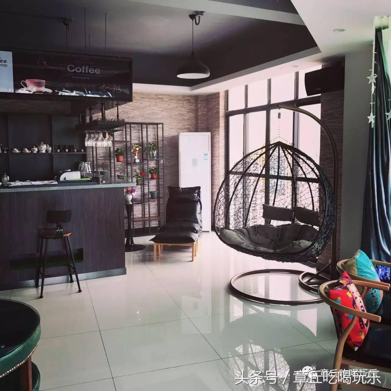 章丘高温天的终极必杀技！这家高颜值咖啡馆要被挤爆了！甩给你1块的果汁票子要不要！