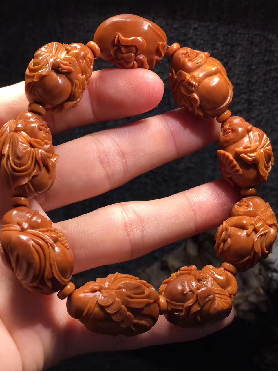 橄榄核纯手工核雕关公,纯手工橄榄核核雕