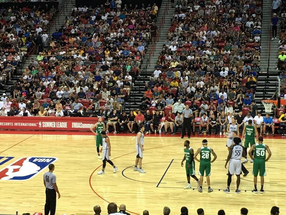 重磅！小牛权威名记专栏分析小丁！这待遇太好！光看脸就属于NBA！球商惊人一绝招无解存在！