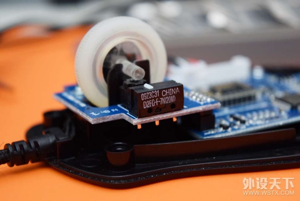 缝缝补补又三年QAPD8K鼠标修复记顺带拆解