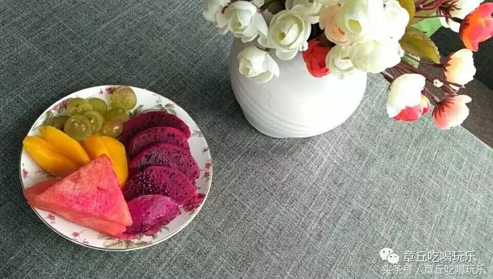 章丘高温天的终极必杀技！这家高颜值咖啡馆要被挤爆了！甩给你1块的果汁票子要不要！