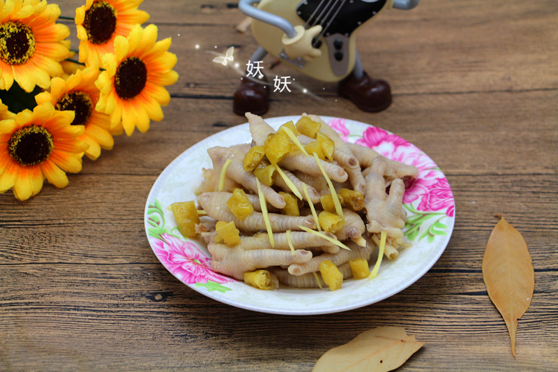 煮一煮泡一泡，超级简单的泡鸡脚，只需一味调料就能完成，零失败的方子