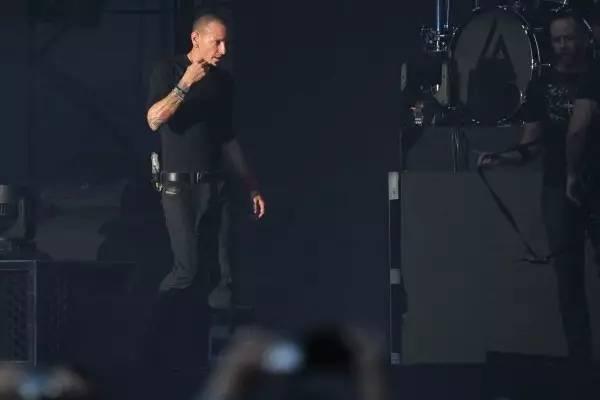 林肯公园主唱自杀：“这是我们的时代，这个时代叫做林肯公园。”