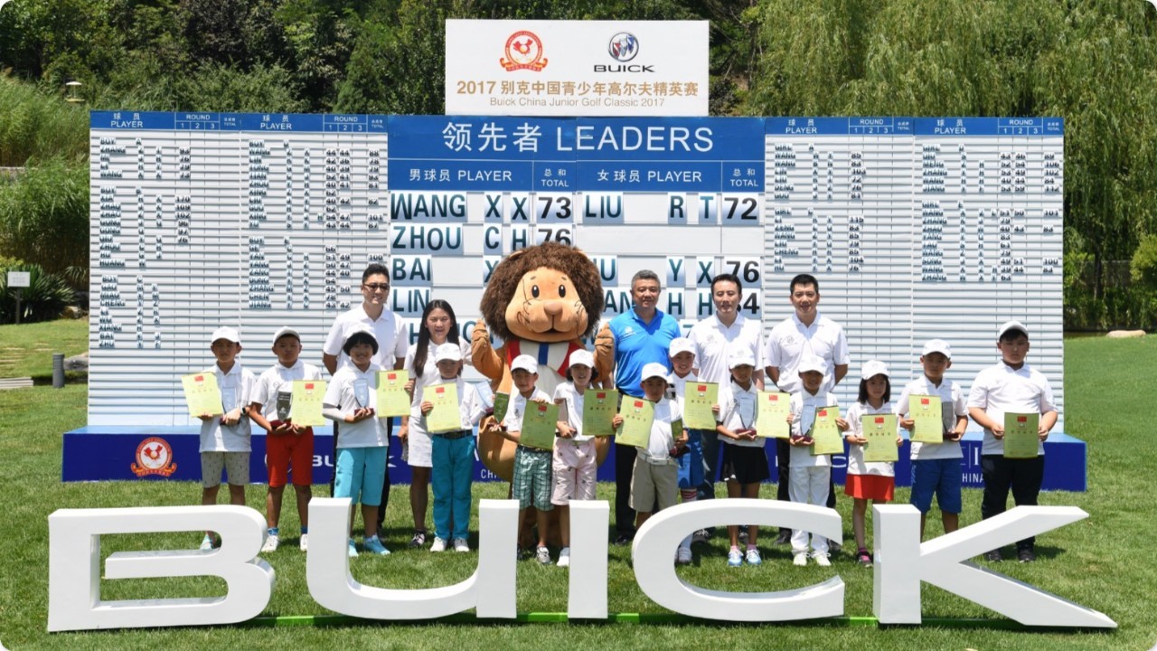 中国选手冯珊珊,女子巡回赛冯珊珊夺冠视频