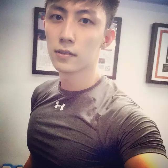 韩东君和黄景瑜认识吗,黄景瑜和韩东君谁红