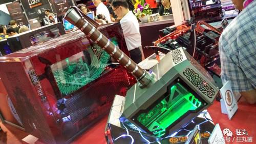 能热饭还能当马桶?别拦我,请把我埋在这样的电脑机箱里