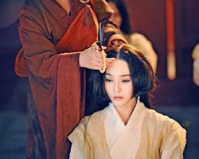 皇帝死后，妃子有四种处置方法，前三种挺幸福，最后一种绝了！