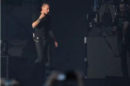 心痛,林肯公园主唱自杀