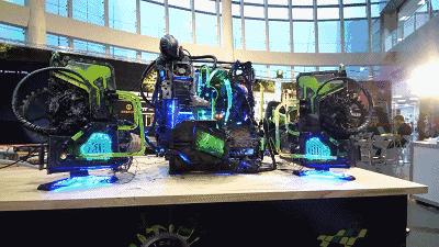 能热饭还能当马桶?别拦我,请把我埋在这样的电脑机箱里