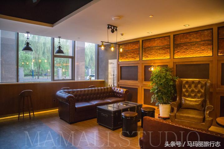 住赏气质喆啡,一辆复古老爷车把你接到咖啡馆的家