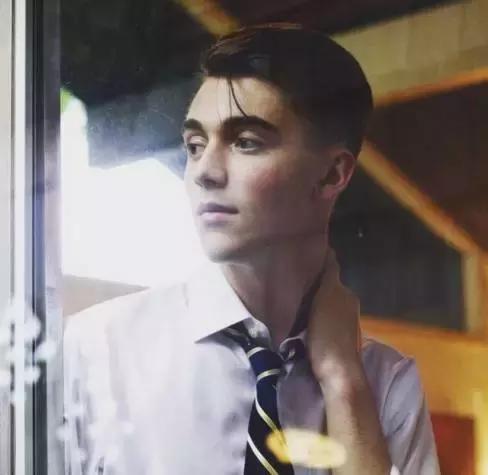 她因同志身份多次收死亡威胁,但她从未想过妥协!