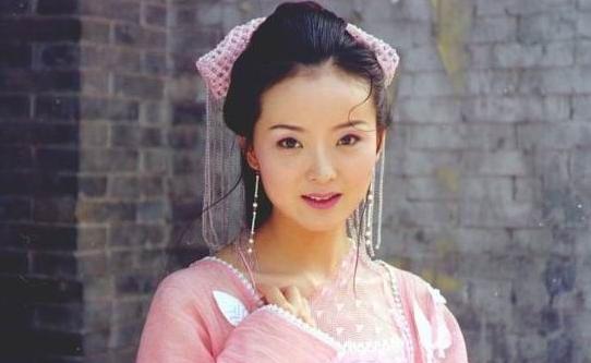 白飞飞和朱七七对比颜值,白飞飞和朱七七现状对比