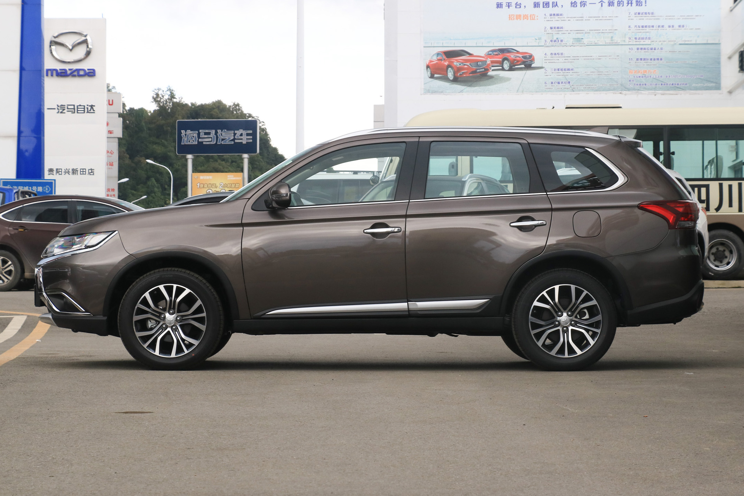 二手欧蓝德和马自达cx-4哪个好,马自达cx-4和欧蓝德哪个好