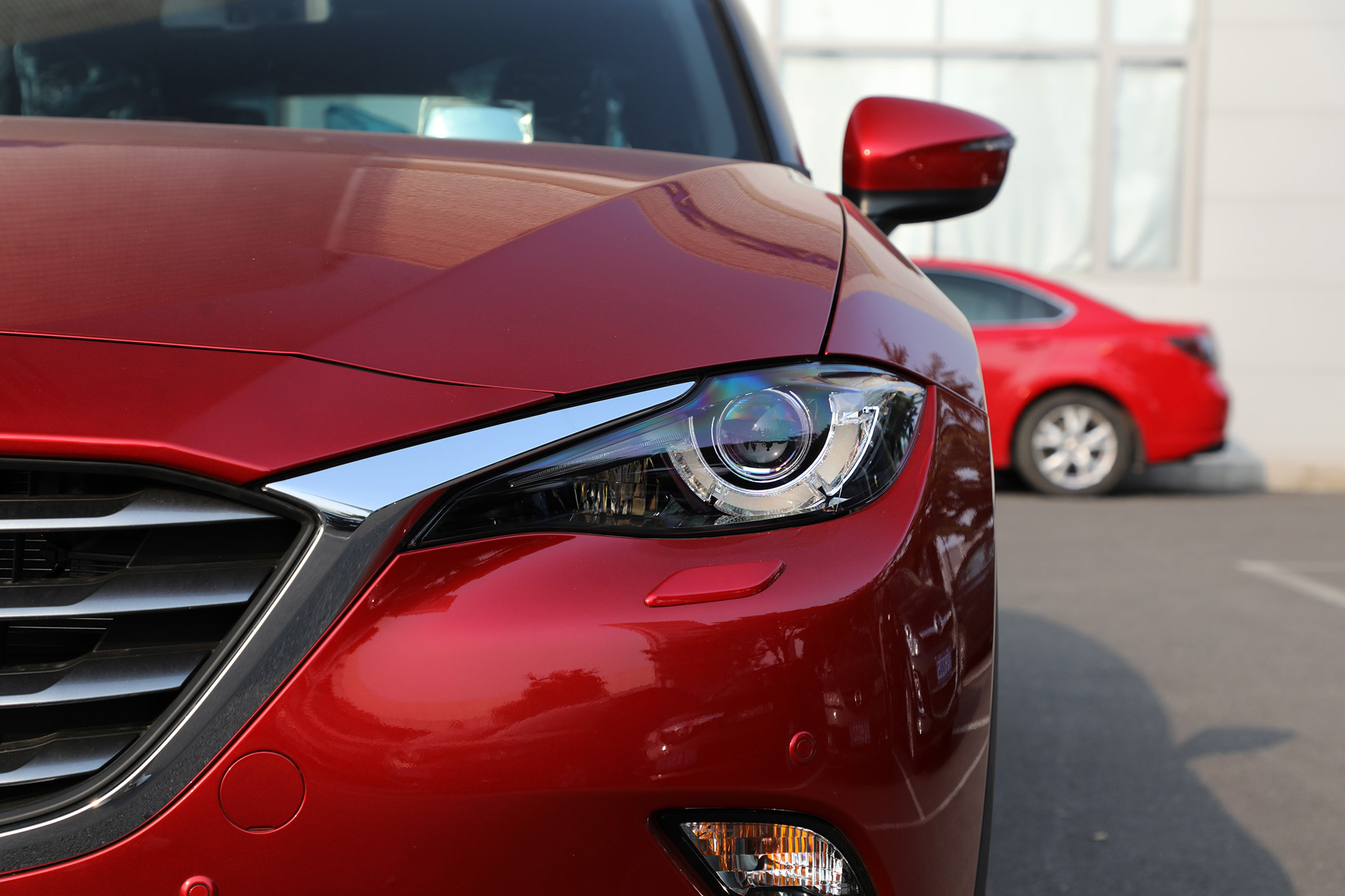 二手欧蓝德和马自达cx-4哪个好,马自达cx-4和欧蓝德哪个好