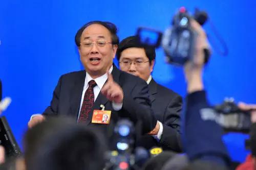 他在政协发布会上首次公开回应*立军王**事件