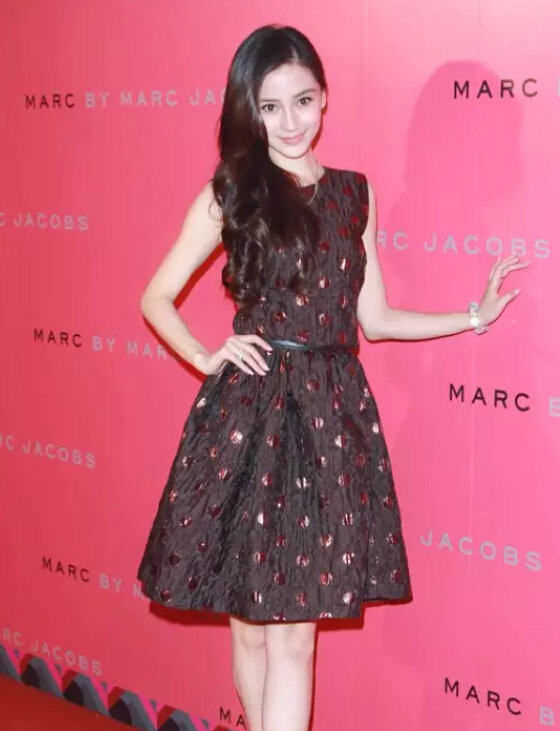 杨颖现实中跟网红的对比,不要紧没关系歌曲完整版