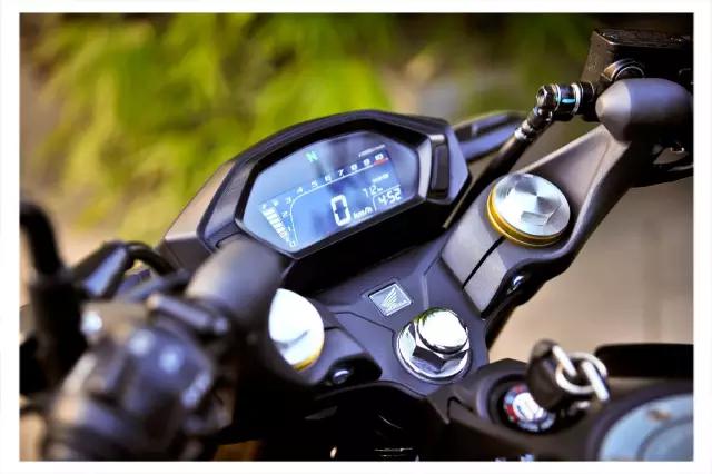 新大洲本田cbf190r骑行教程,新大洲本田cbf190r骑行姿势如何