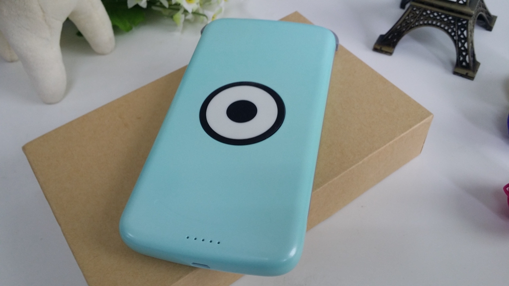 移动电源也能无线？且看菠萝派显神通！——菠萝派无线充电电源