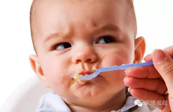 怎么有效教孩子区分左右鞋,对于穿错鞋子的孩子教育措施