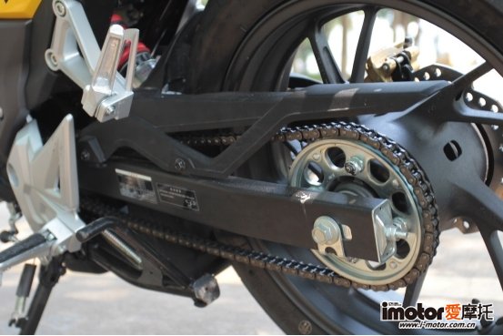 17款五羊本田cb190r属于街车吗,五羊本田cb190r对比豪爵dr300