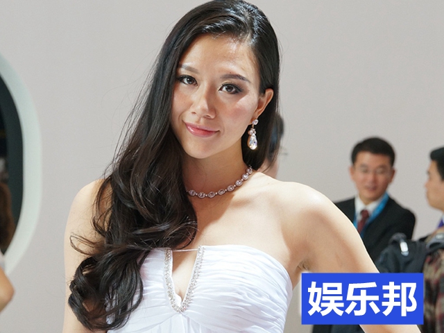 她是最美马夫人,真人秀情定80后小鲜肉,三个女儿幸福还是烦恼