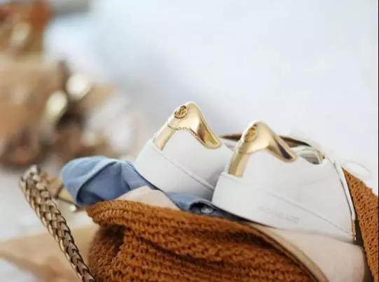 永远经典的小白鞋,回忆里的小白鞋