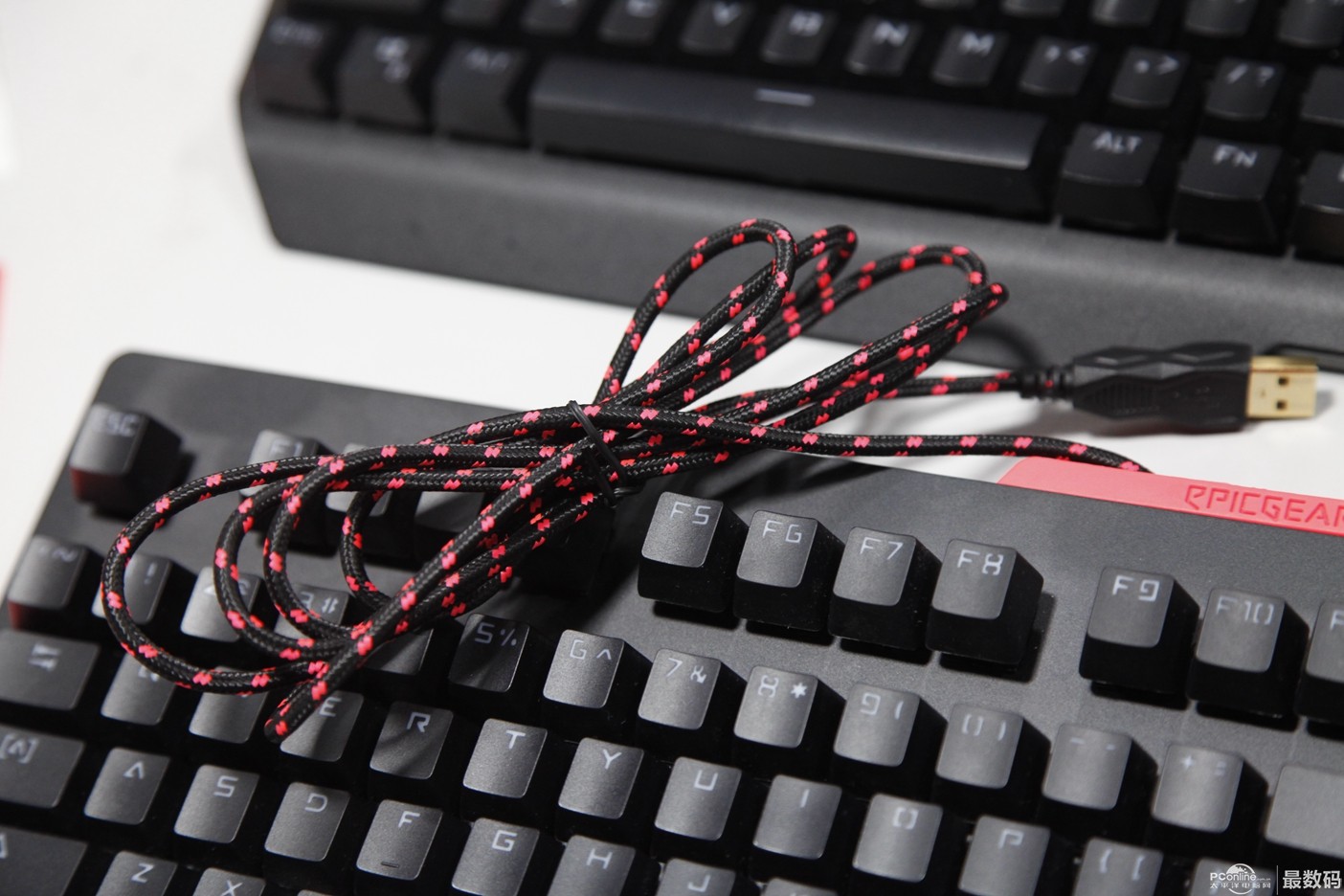 哪款青轴机械键盘最好用,青轴机械键盘推荐排行榜前十名