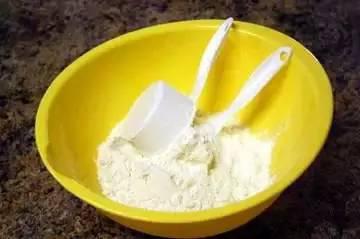 怎么消除牙黄牙垢,教你5分钟消除牙垢太实用了