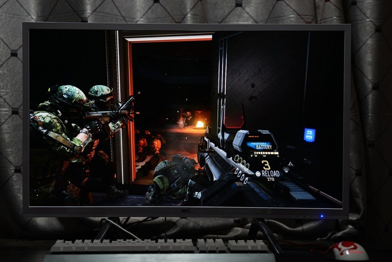 这才是全面屏手机游戏,直屏跟曲面屏游戏体验