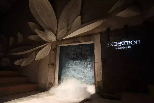 误入凡尘的时装秀,穿越到古代时装表演