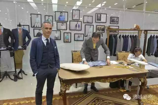 新郎希努尔时装秀,新郎希努尔西服