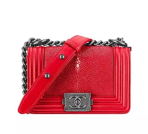 珍珠鱼皮和鳄鱼皮什么区别,珍珠鱼皮与鳄鱼皮的差别