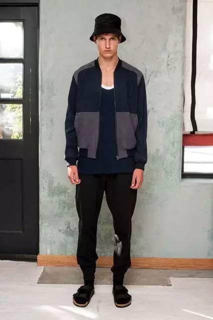 渔夫帽秋冬搭配街拍,夏季黑色渔夫帽女穿搭