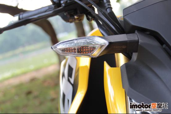 17款五羊本田cb190r属于街车吗,五羊本田cb190r对比豪爵dr300