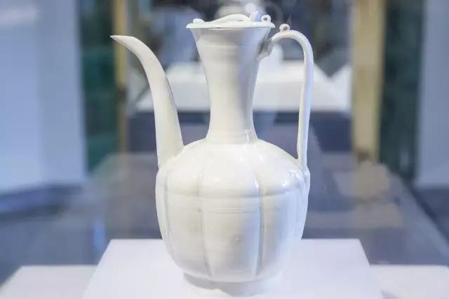 珍品撷英:图读宋元“闲事与雅器”