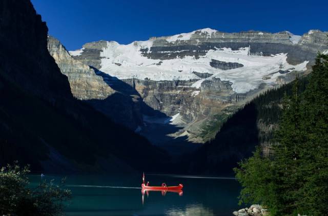 自驾全球最冷的小镇零下71度,自驾去世界上最寒冷的城市