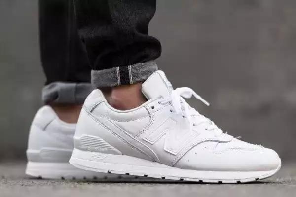 永远经典的小白鞋,回忆里的小白鞋