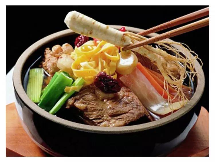 一人吃两人补这种观点是错误的吗,一人吃两人饱