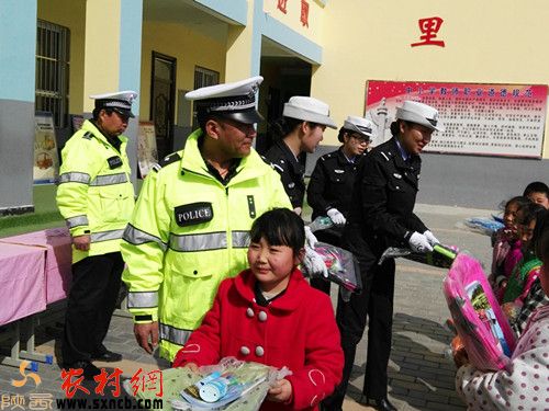 临渭交警大队交斜中队执勤,临渭交警大队交斜中队电话