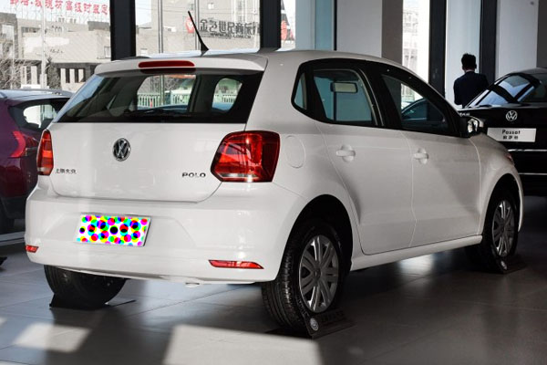 起亚k2和polo哪个更好,polo和k2哪个值得入手