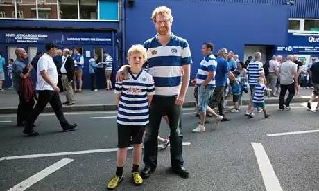 他为什么让儿子成为平庸球队的死忠